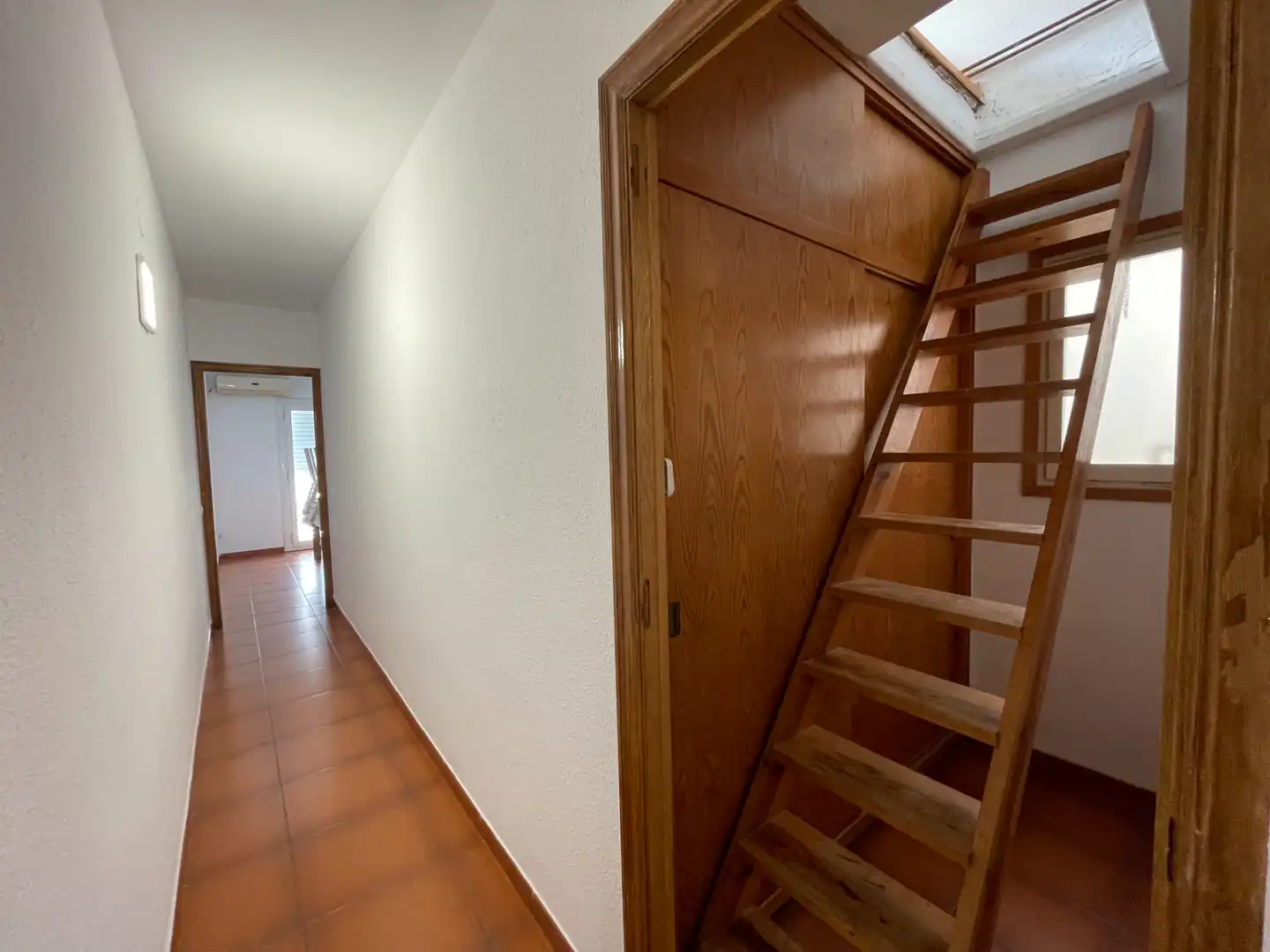 Attic for sale in Salt  with Air Conditioner, Heating and Terrace