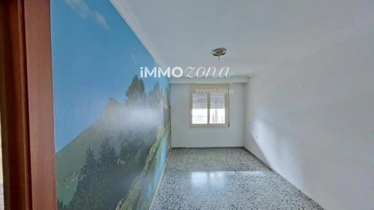 Vista exterior de Apartamento en venta en Urbanitzacions