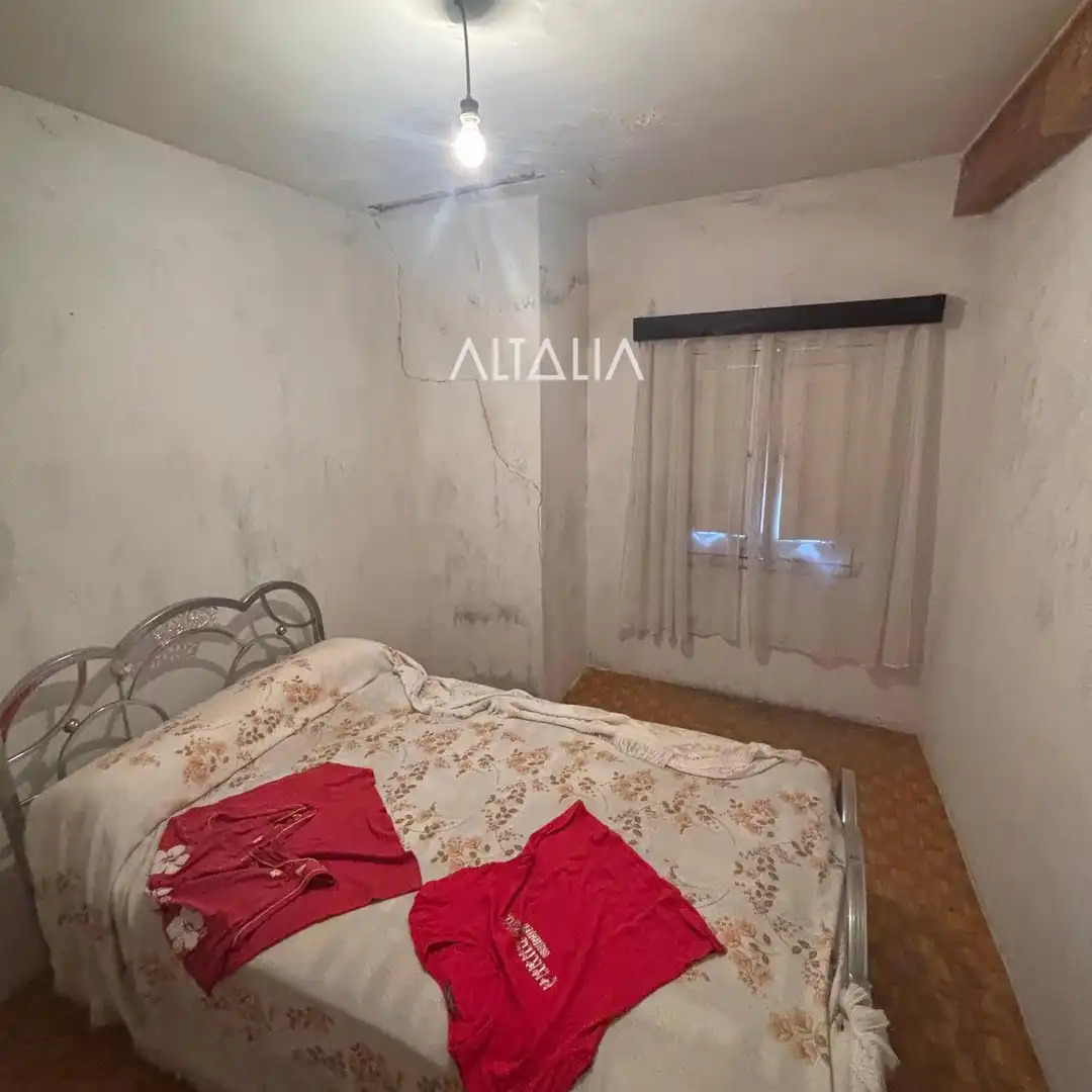 Dormitori de Casa o xalet en venda en Poyatos amb Calefacció, Terrassa i Traster
