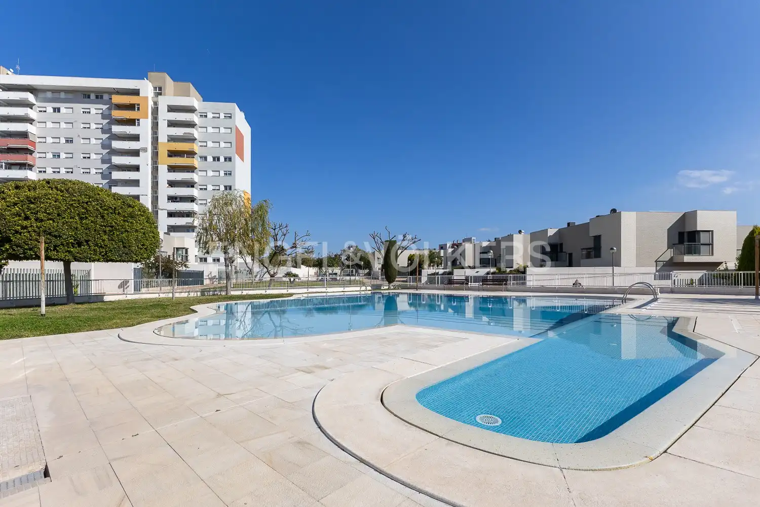 Piscina de Casa o xalet en venda en Paterna amb Aire condicionat, Calefacció i Jardí privat