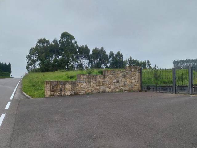 Terreno residencial en Venta en Camín de la Piñera a el Valle en Bocines - Nembro - Cardo