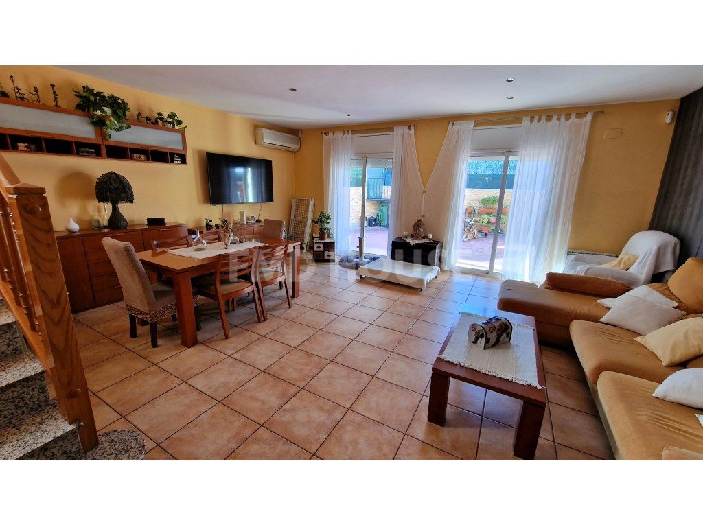 Exterior view of Single-family semi-detached for sale in Maçanet de la Selva  with Private garden, Terrace and Balcony