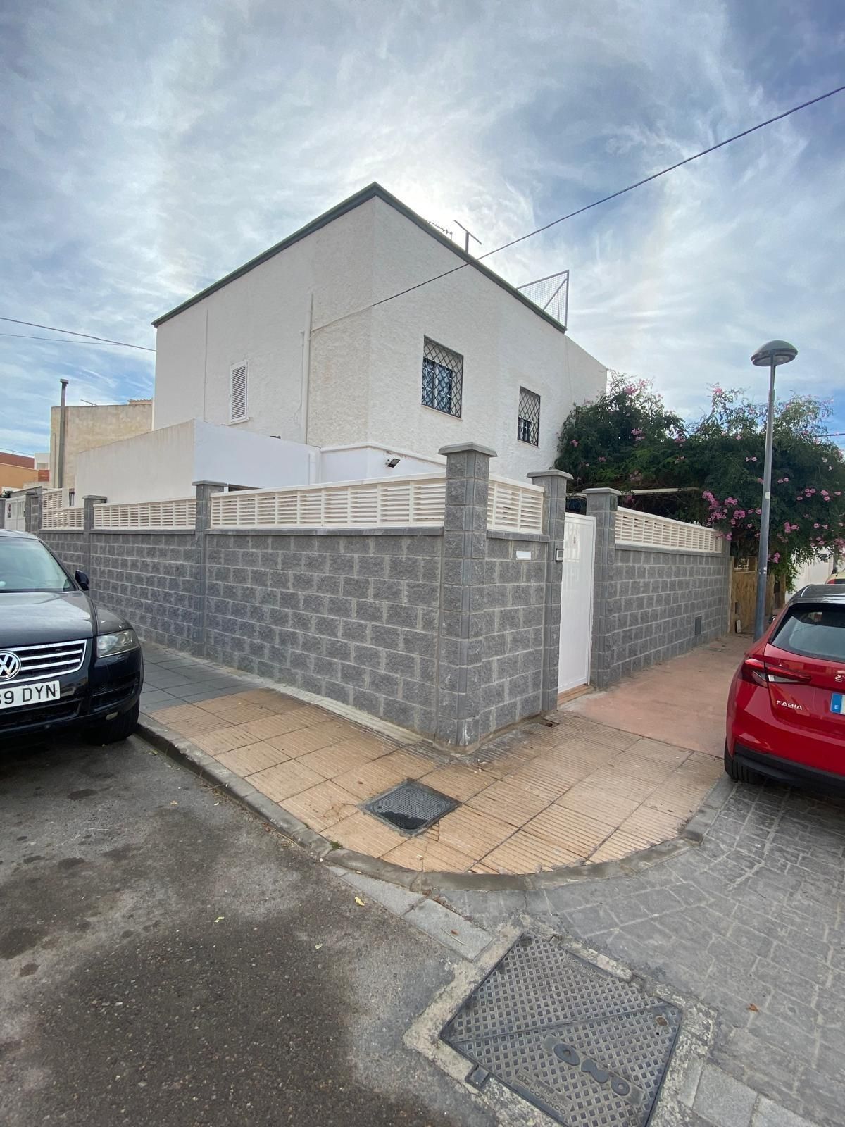 Casa o xalet de lloguer a Ciudad Jardín - Tagarete - El Zapillo