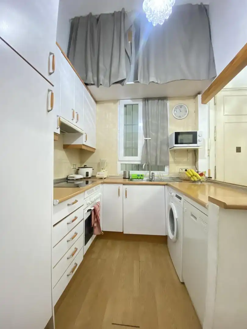 Kitchen of Ground floor for rent in Madrid