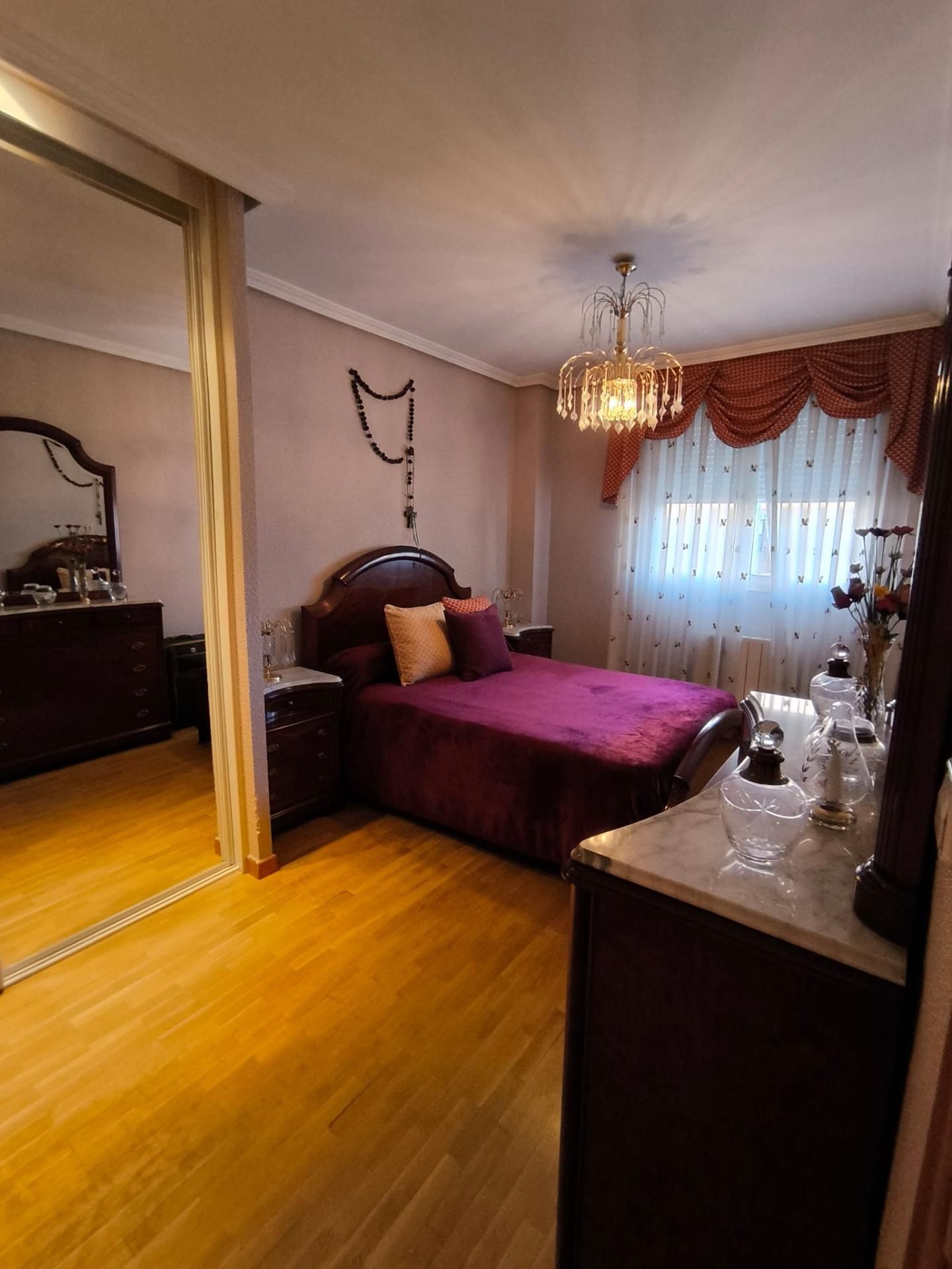 Flat for sale in Juan de la Cierva