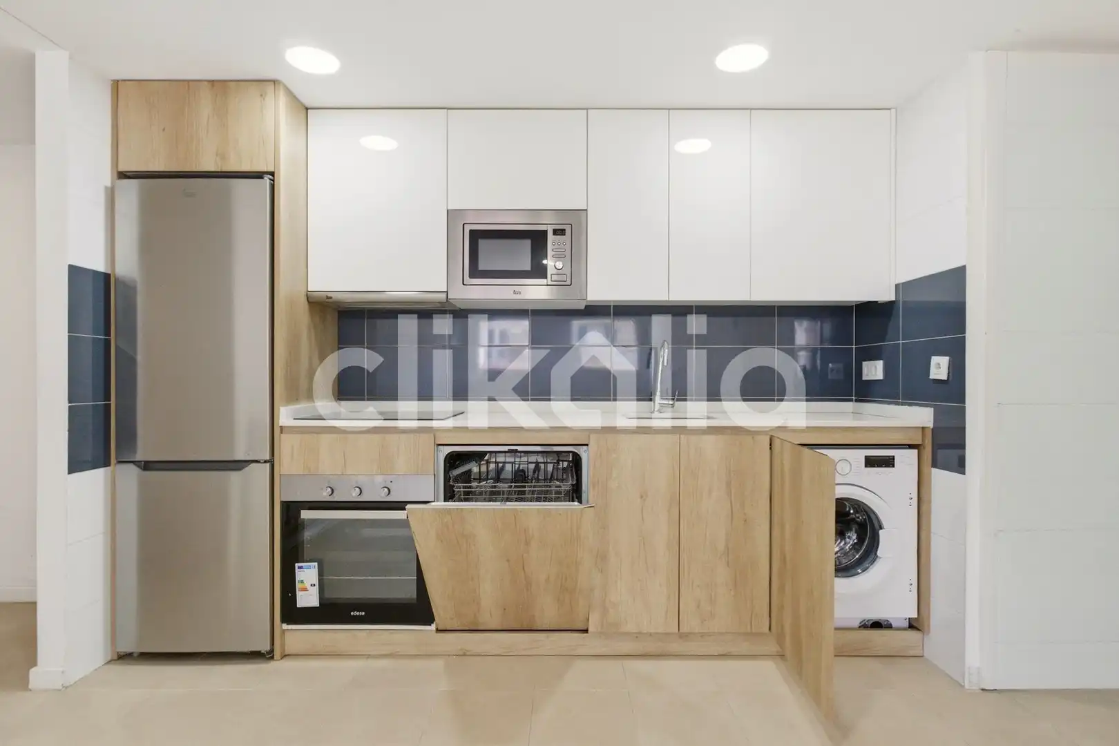 Kitchen of Flat for sale in Tres Cantos  with Heating, Storage room and Swimming Pool