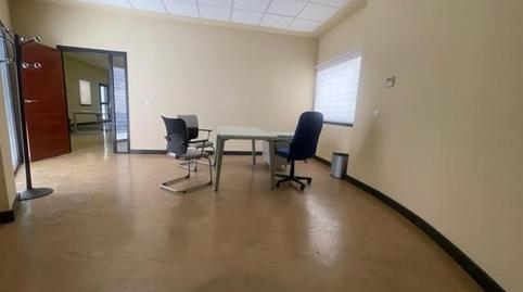 Foto 5 von Gebaude zur Miete in Gelves, Sevilla