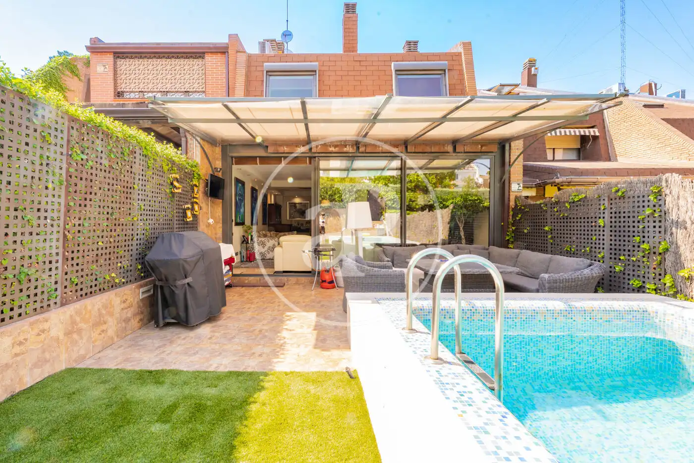 Terrace of Detached homes for sale in La Moraleja  with Air Conditioner, Heating and Private garden