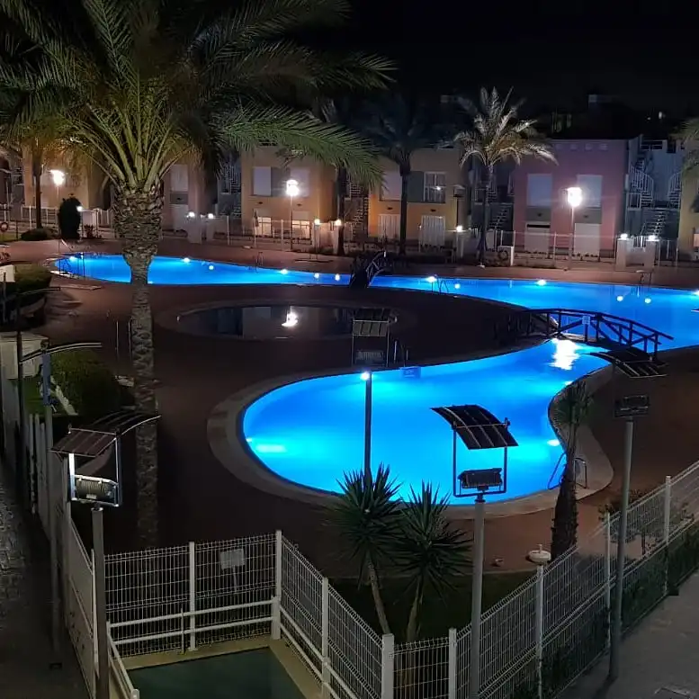 Piscina de Àtic de lloguer en Vera amb Aire condicionat, Calefacció i Terrassa