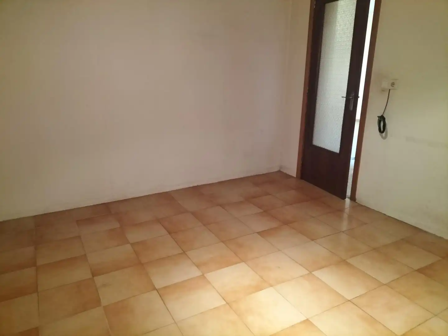 Country house zum Verkauf in Navarrés mit Privatgarten, Terrasse und Balkon