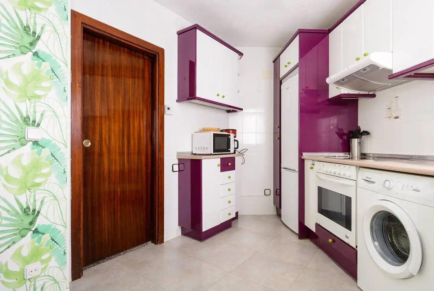 Cocina de Piso de alquiler en Zaragoza con Aire acondicionado, Amueblado y Internet