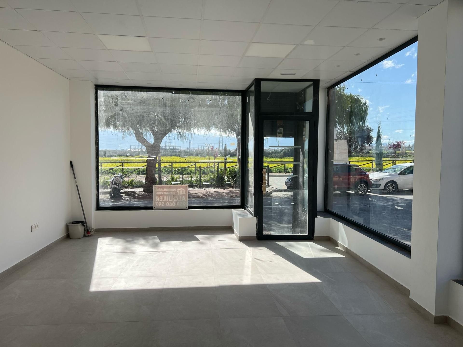 Premises to rent in Las Gabias  with Air Conditioner