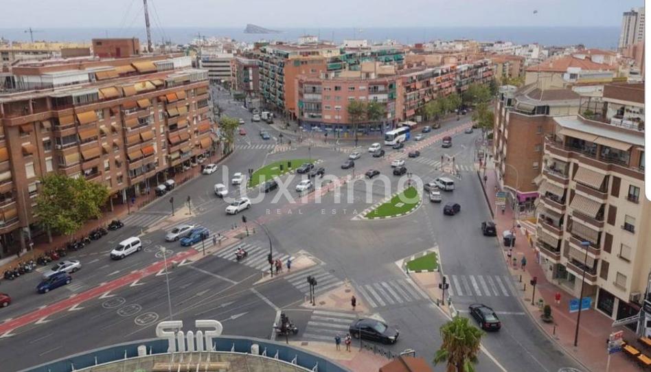 Foto 1 de Residencial en venda a Colonia Madrid, Alicante