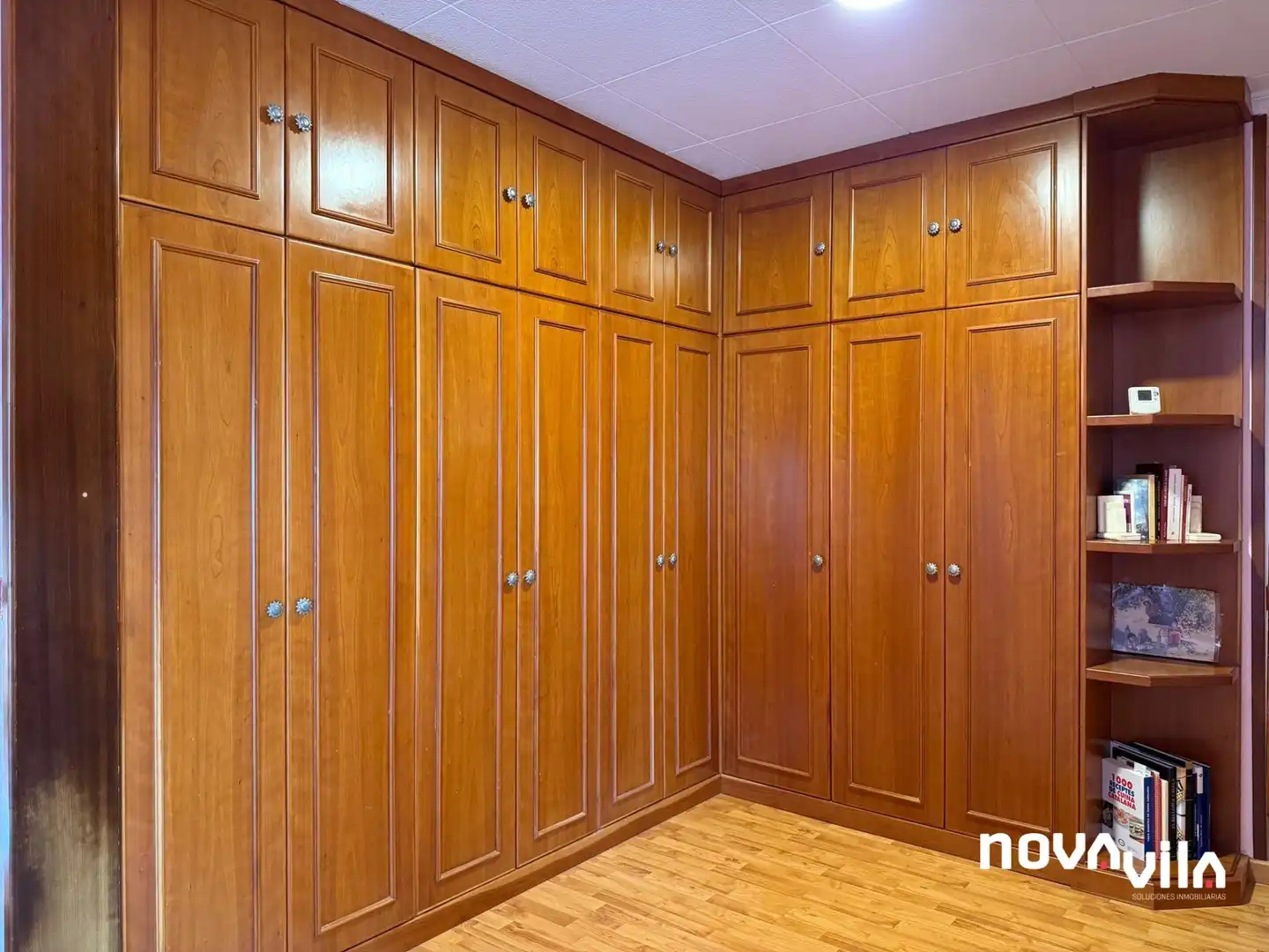 Bedroom of Houses for sale in Pineda de Mar  with Parquet flooring