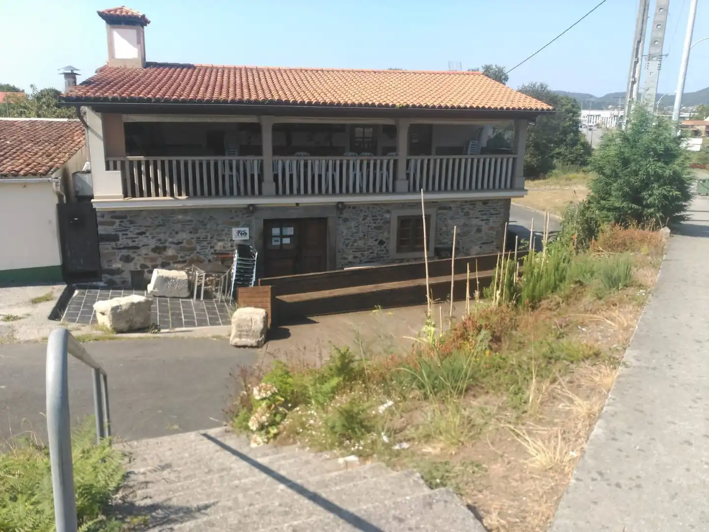 Country house with garden for sale in Lugar Sobecos