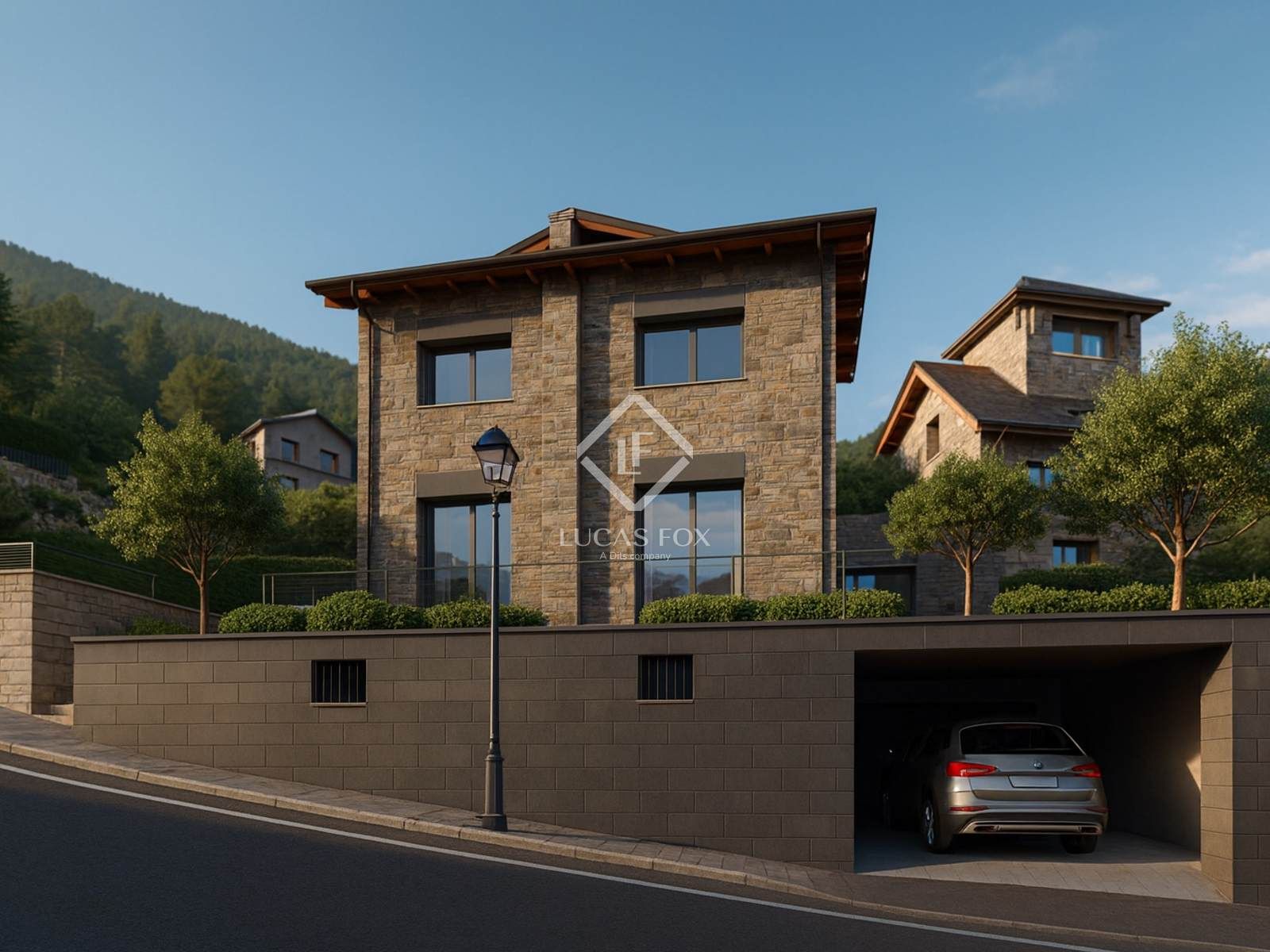 Exterior view of House or chalet for sale in  Madrid Capital  with Heating, Terrace and Storage room