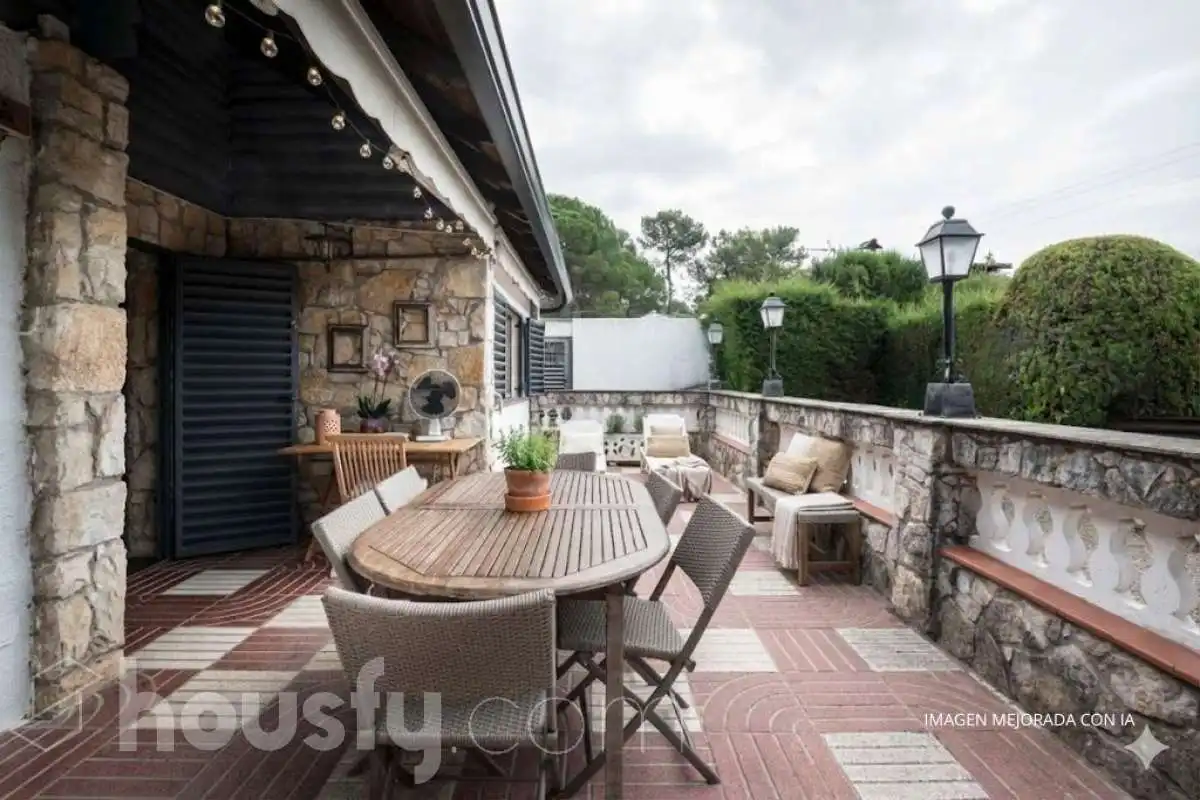 Terrassa de Casa o xalet en venda en Mediona amb Aire condicionat, Calefacció i Jardí privat