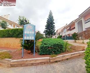 Vista exterior de Planta baixa en venda en L'Alfàs del Pi amb Terrassa i Balcó