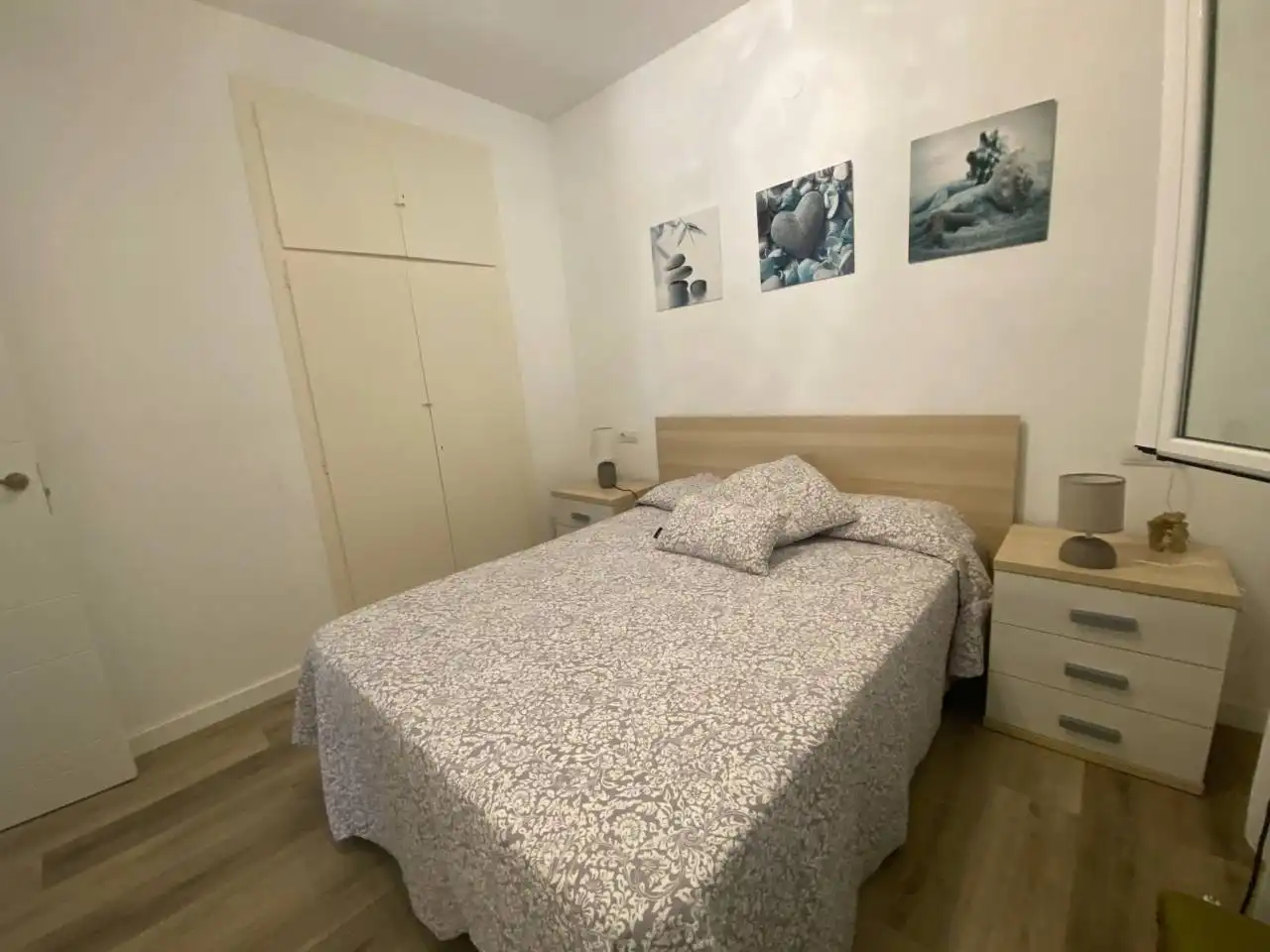 Dormitori de Casa o xalet en venda en Mont-roig del Camp amb Jardí privat, Piscina i Moblat