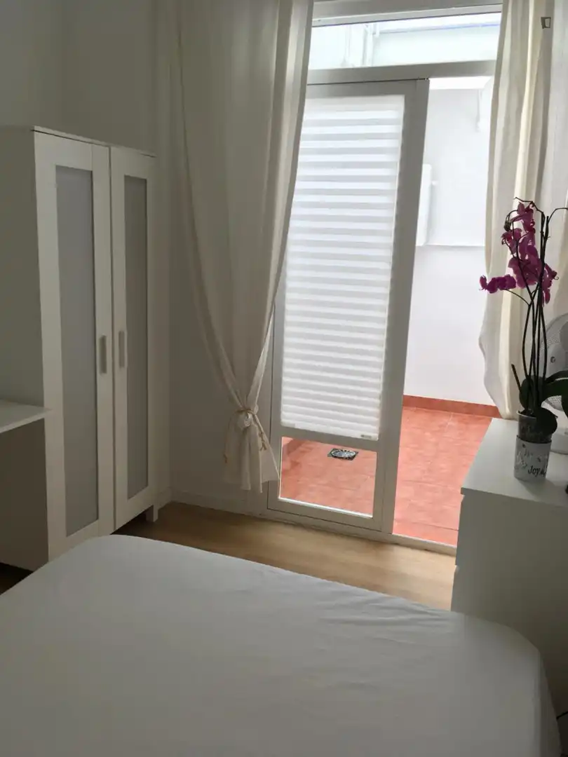 Room in Triana Este