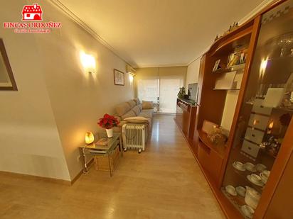 Living room of Flat for sale in Sant Andreu de la Barca  with Air Conditioner and Balcony