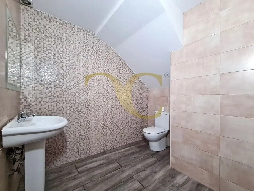 Badezimmer von Geschaftsraum zur Miete in Gijón 
