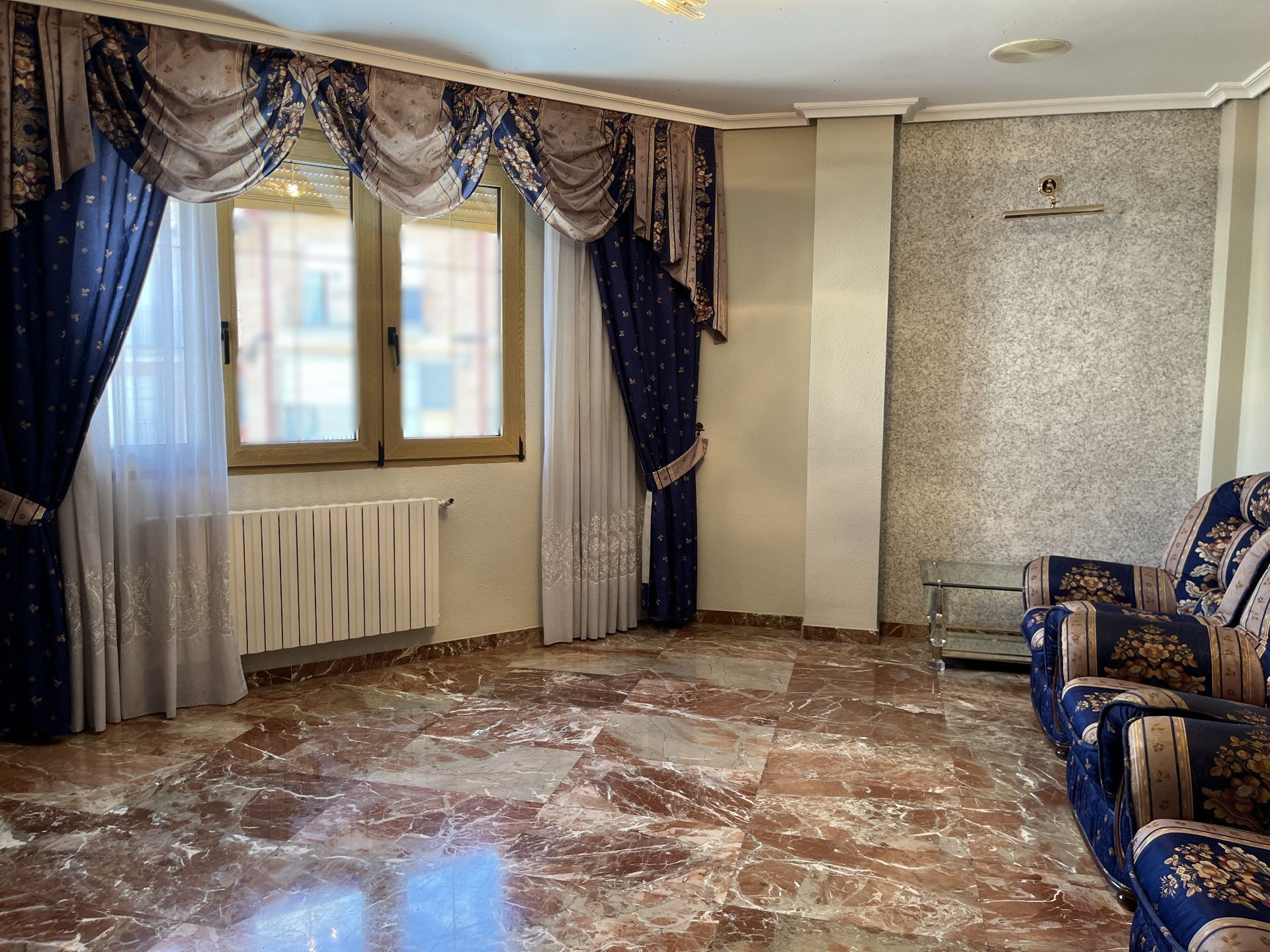 Sala d'estar de Casa adosada en venda en Albaida amb Aire condicionat, Calefacció i Terrassa