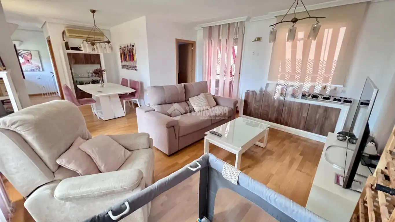 Sala d'estar de Pis en venda en Alcalá de Henares