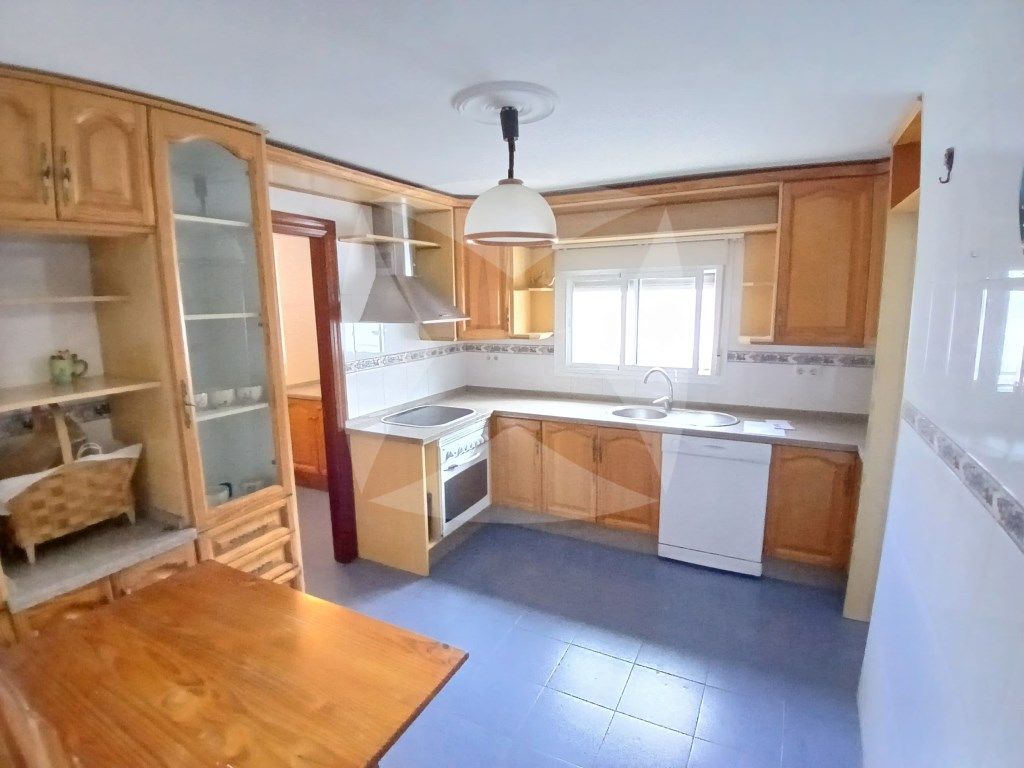Kitchen of Flat for sale in Badajoz Capital  with Air Conditioner and Furnished