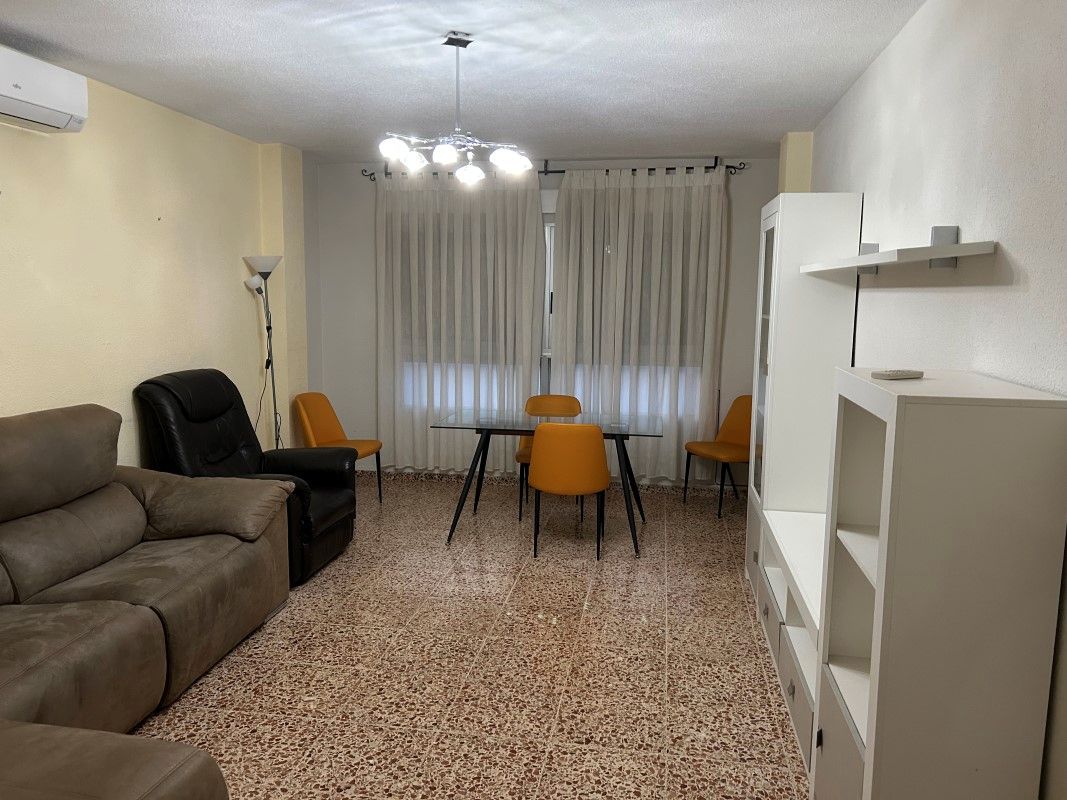 Sala d'estar de Pis de lloguer en Benigànim amb Aire condicionat i Moblat