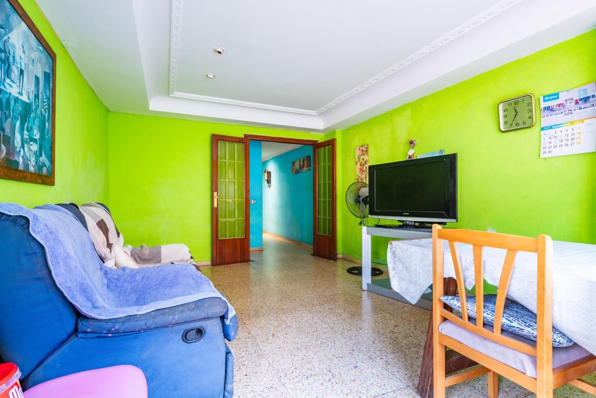 Pis en venda en Castellón de la Plana / Castelló de la Plana amb Calefacció, Terrassa i Balcó