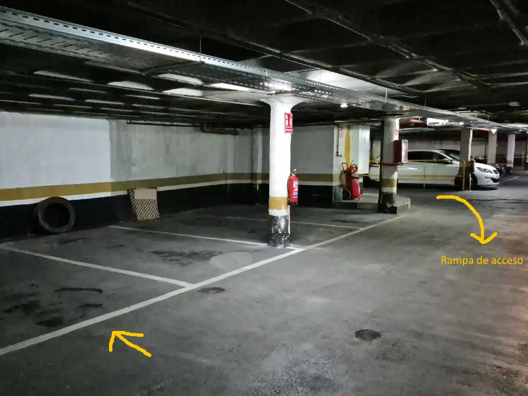 Parking of Garage for rent in Madrid