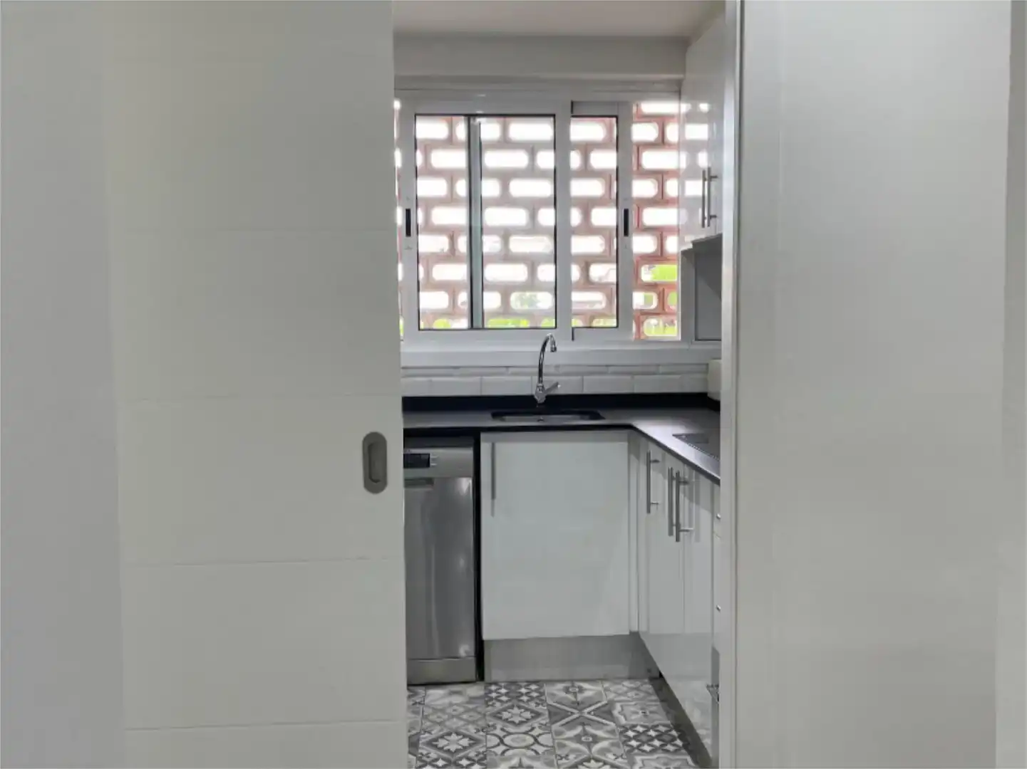 Cuina de Pis en venda en Castell d'Aro, Platja d'Aro i s'Agaró amb Aire condicionat, Piscina i Balcó