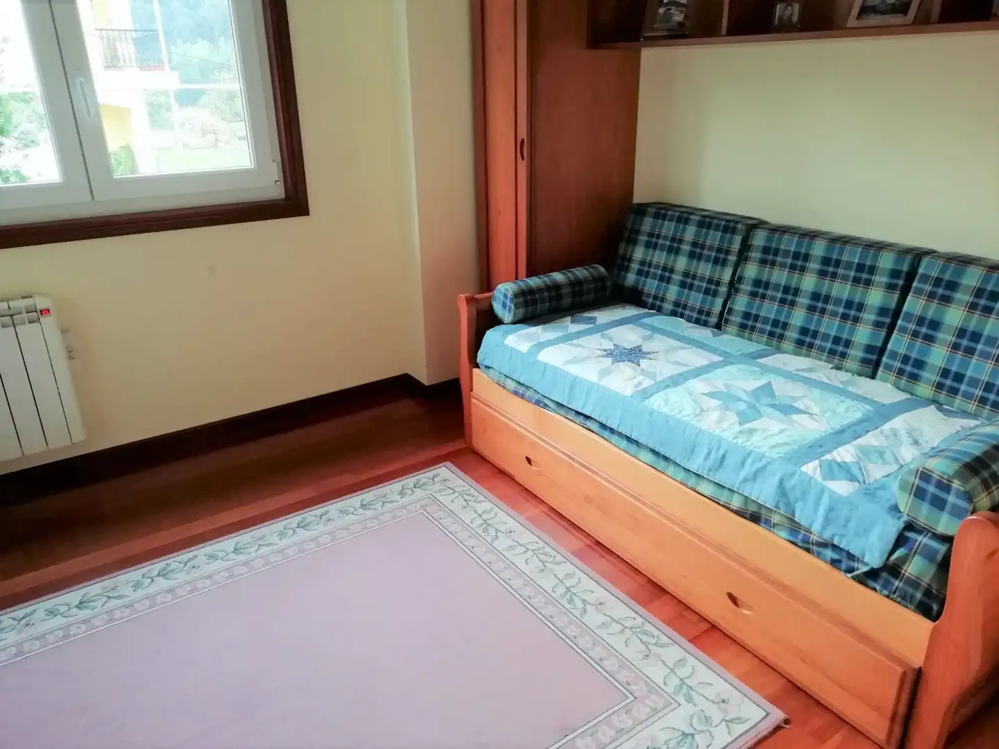 Habitación de Casa o chalet en venta en Culleredo con Jardín privado, Parquet y Horno
