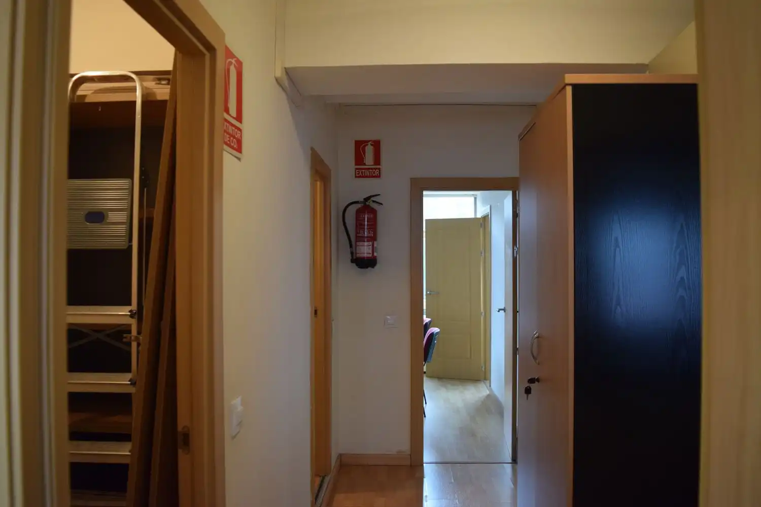 Oficina de alquiler en Oviedo  con Calefacción