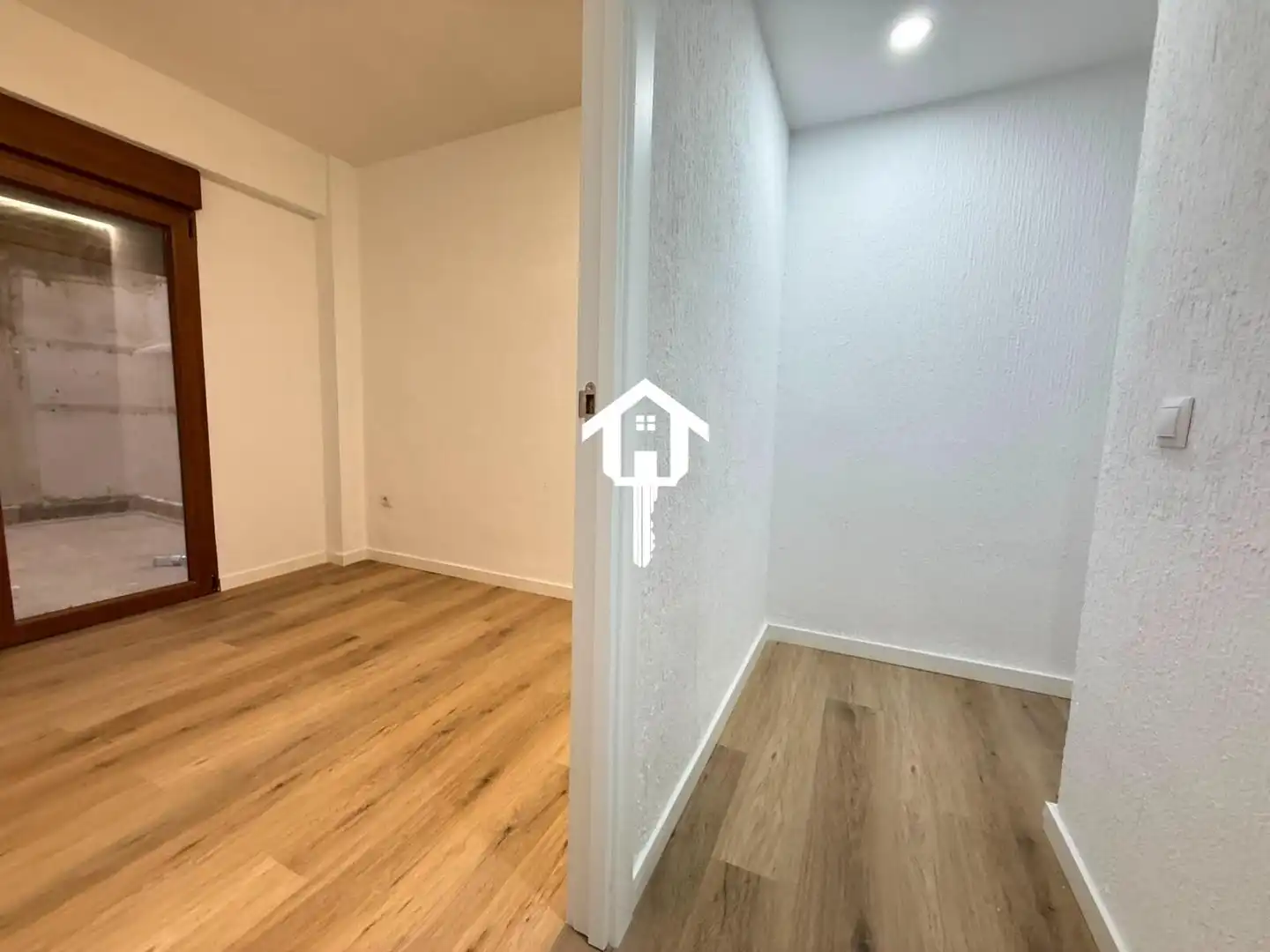 Flat with terrace for sale in Calle TAQUIGRAFO MARTI, imagen 35