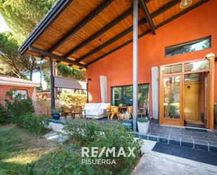 Exterior view of Single-family semi-detached for sale in Medina del Campo  with Air Conditioner, Heating and Private garden