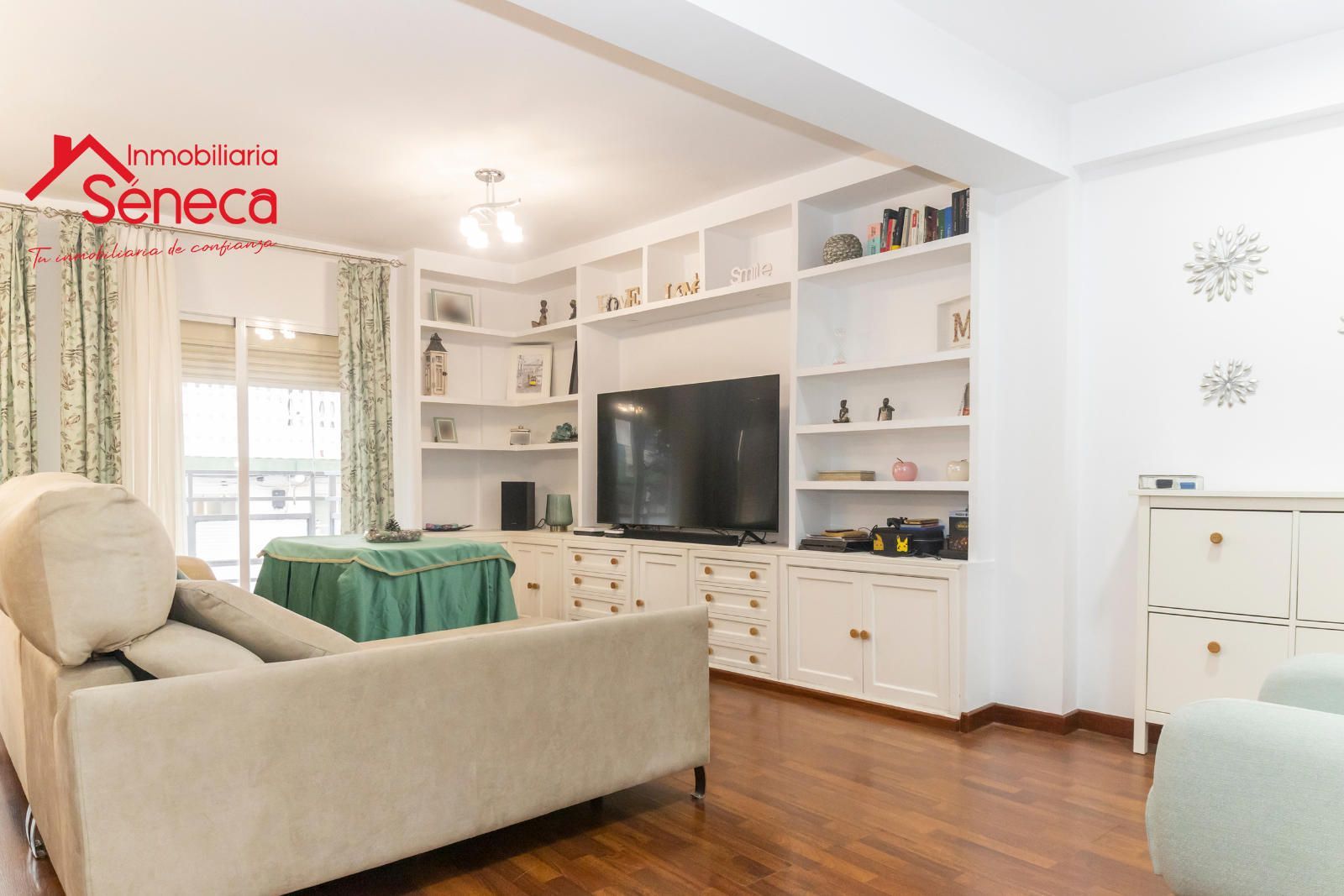 Sala d'estar de Pis en venda en  Córdoba Capital amb Aire condicionat, Calefacció i Terrassa