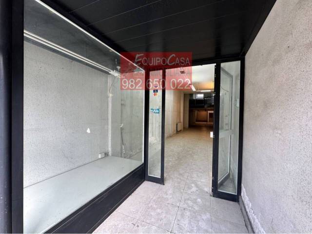 Local comercial en Alquiler en A Milagrosa