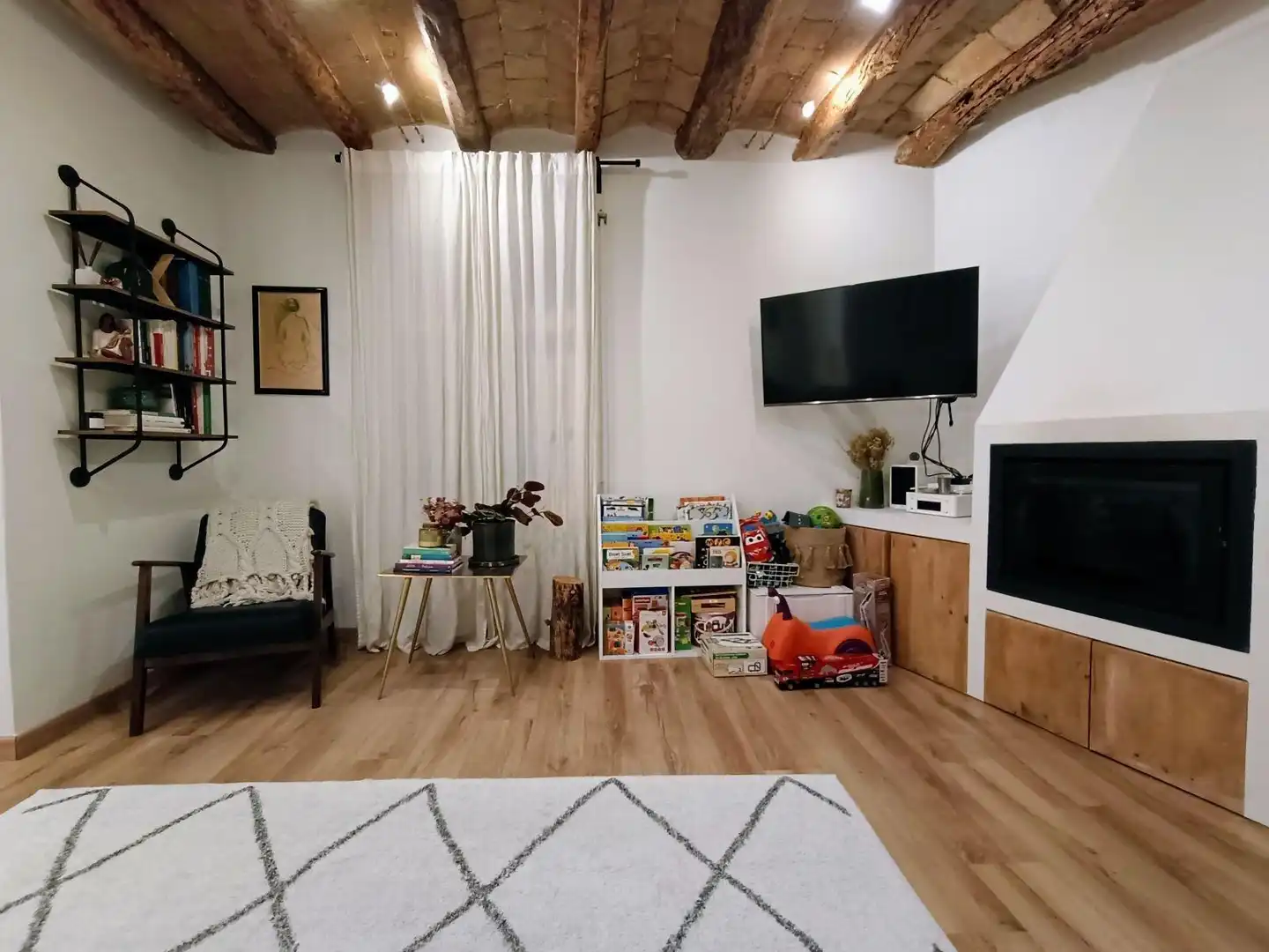 Sala de estar de Casa o chalet en venta en Molins de Rei con Aire acondicionado, Calefacción y Terraza