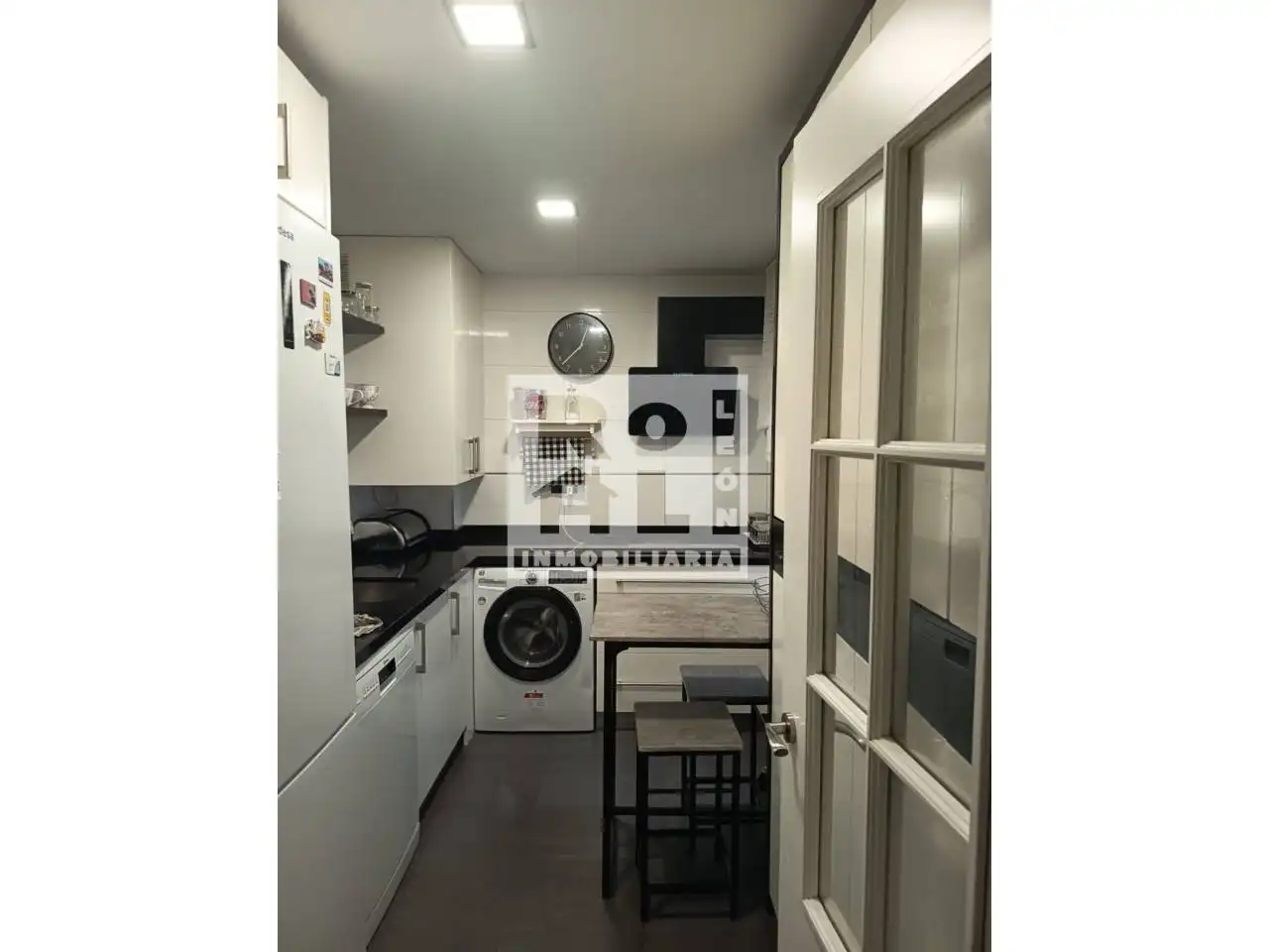 Kitchen of Flat for sale in León Capital   with Heating, Parquet flooring and Terrace