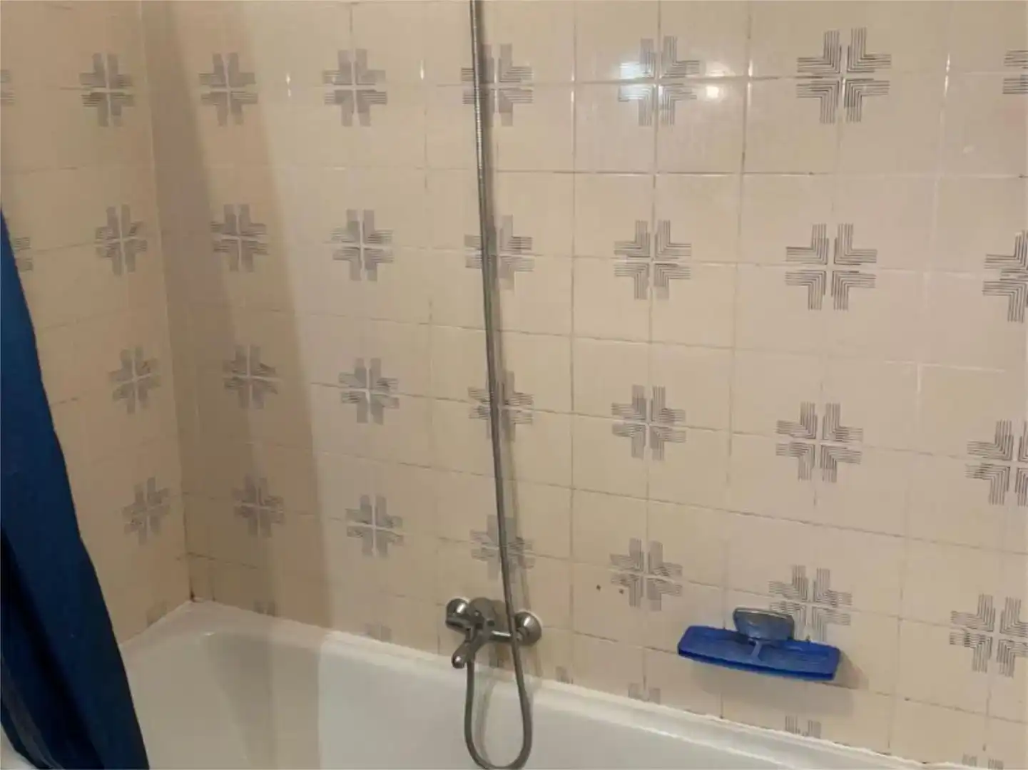 Bany de Pis en venda en  Madrid Capital amb Balcó