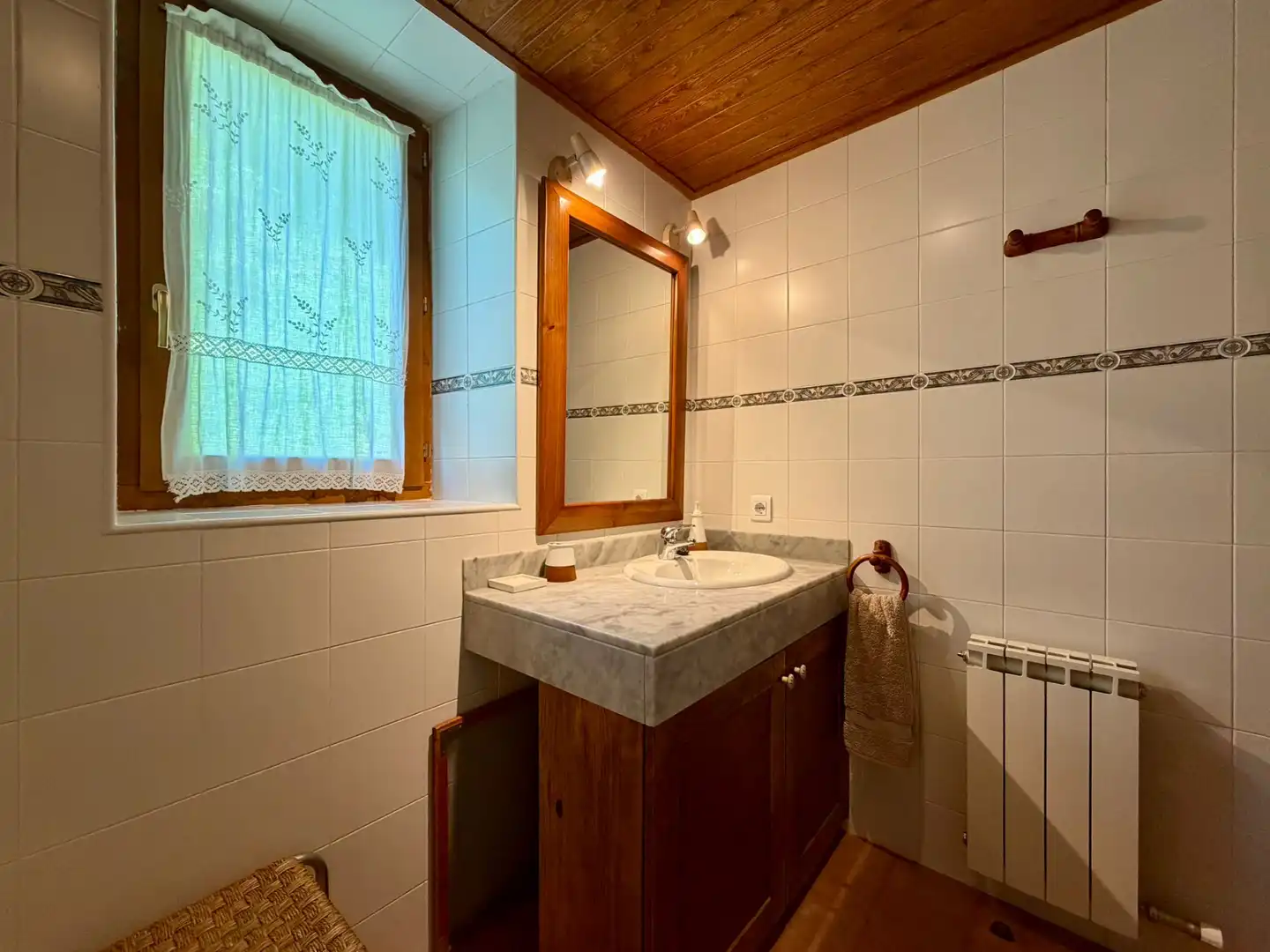 Baño de Piso en venta en Naut Aran con Calefacción, Parquet y Terraza