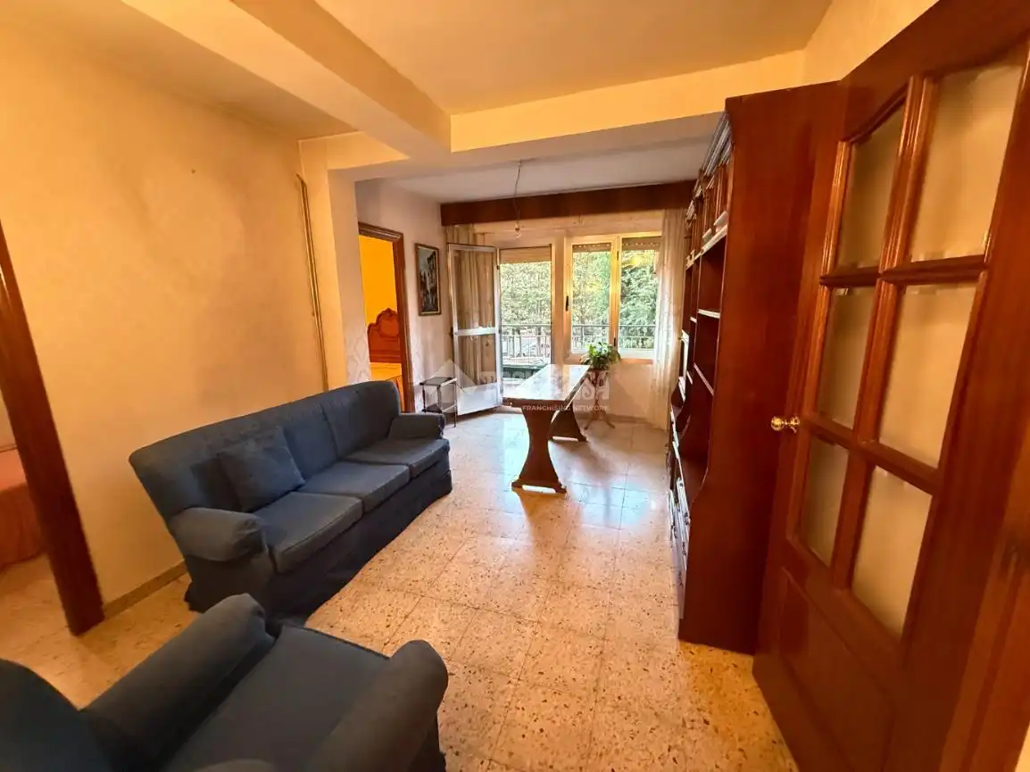 Piso con terraza en venta en Constitución - Balconcillo, imagen 5