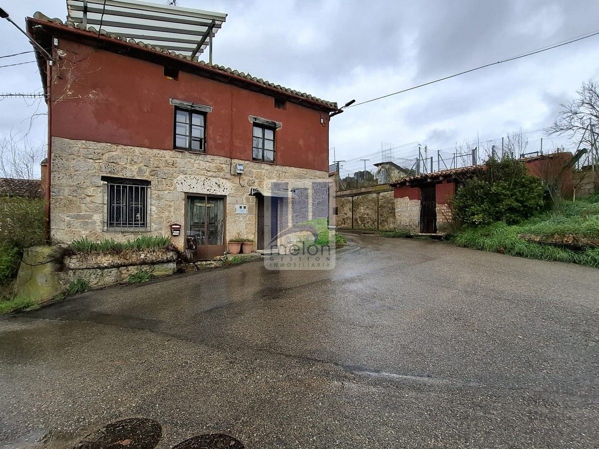Casa o xalet en venda a HUMIENTA, Revillarruz