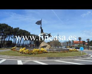 Vista exterior de Casa o xalet en venda en Vigo  amb Jardí privat, Terrassa i Traster