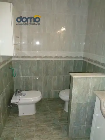 Badezimmer von Einfamilien-Reihenhaus zum Verkauf in El Ejido mit Privatgarten, Terrasse und Abstellraum