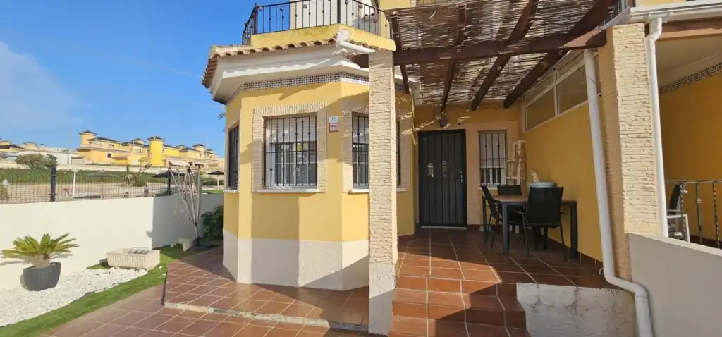 Semi-detached house with terrace for sale in Algorfa, imagen 2