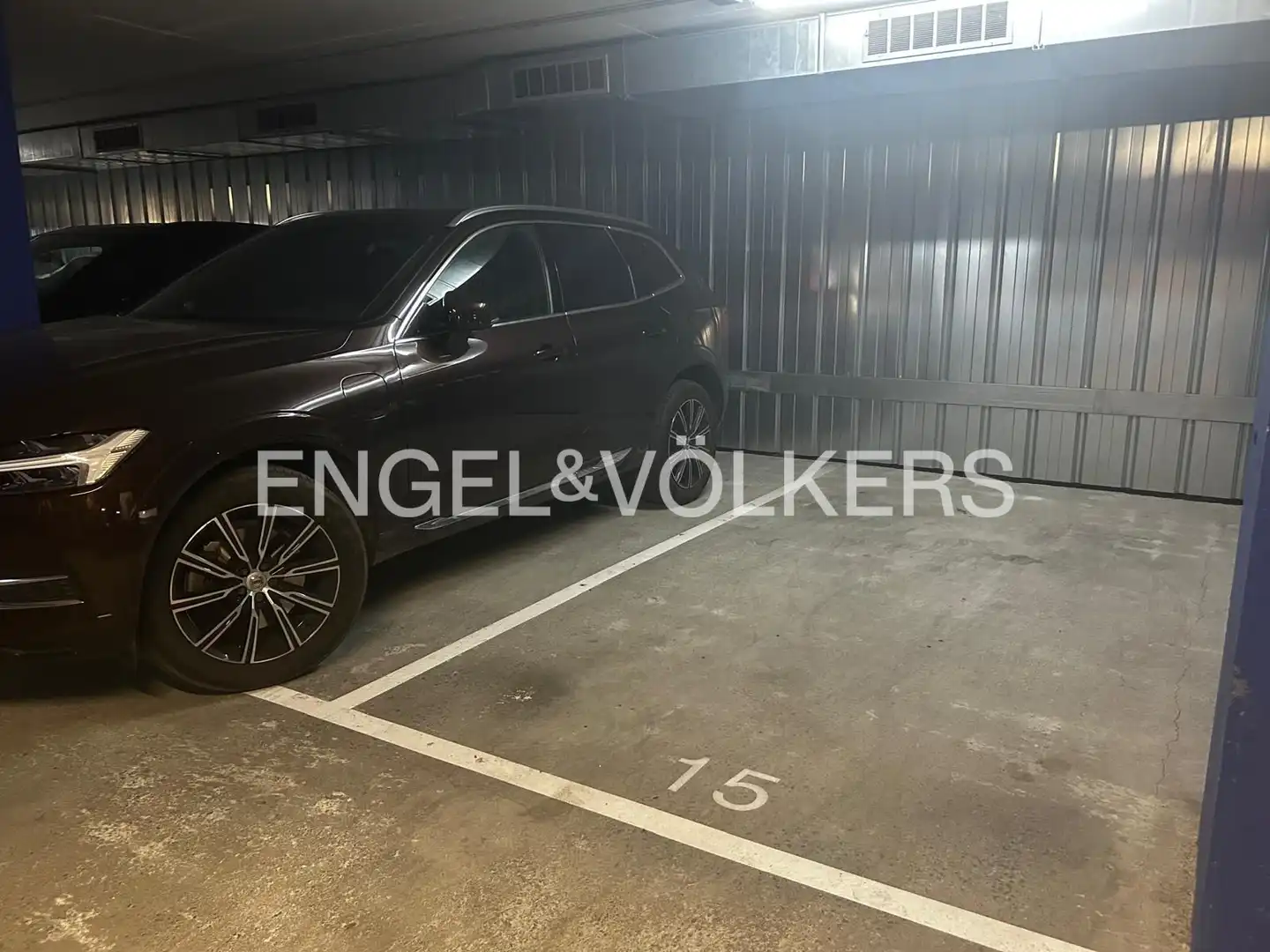 Parkplatz von Wohnung zur Miete in Badalona mit Klimaanlage, Heizung und Parkett