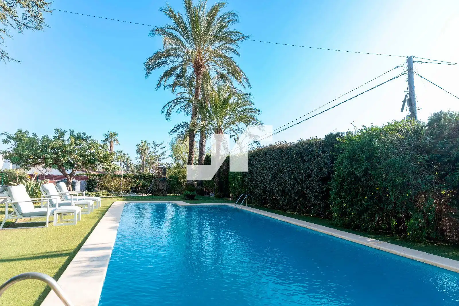 Piscina de Casa o xalet en venda en Benicasim / Benicàssim amb Aire condicionat, Calefacció i Jardí privat